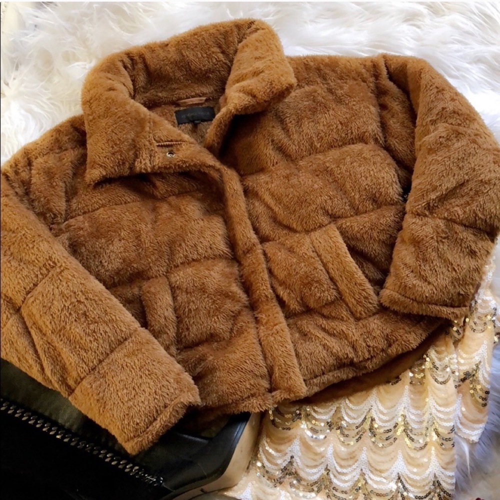 **SOLD**  Kendall + Kylie’s Teddy Puffer Jacket - Picture 5 of 6